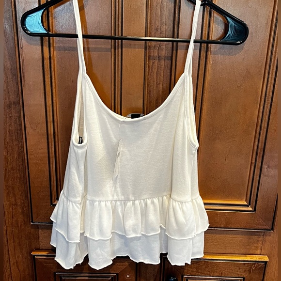 NWT Forever 21 White Ruffle Crop Top Tank Size Large - Picture 2 of 2